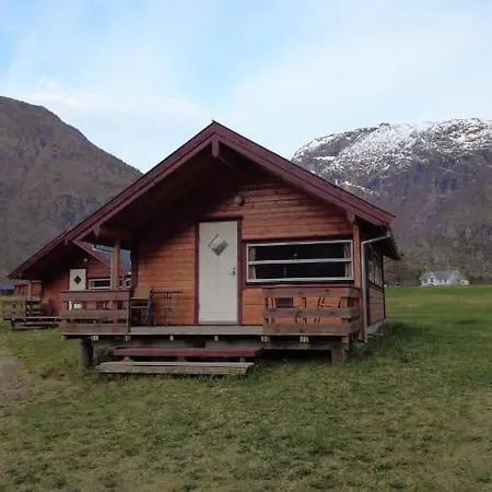 Campsite Saebo 3*